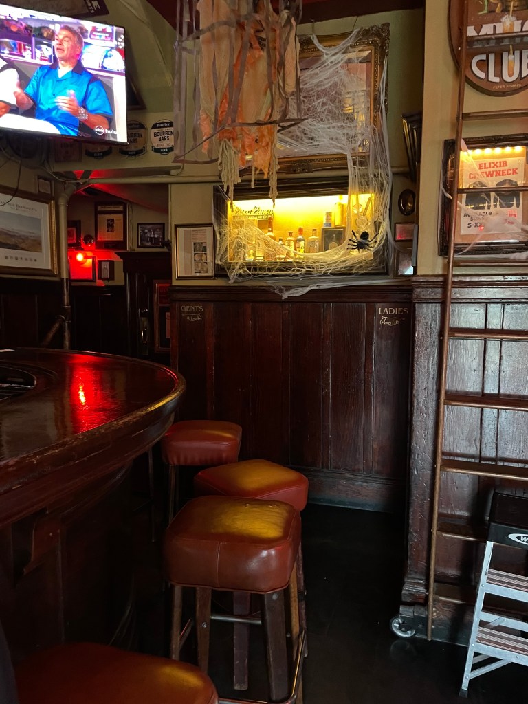 photo of interior of Elixir, San Francisco