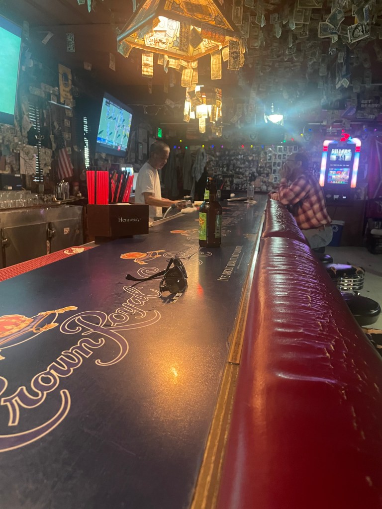 photo of interior of Ed's Place, El Sobrante