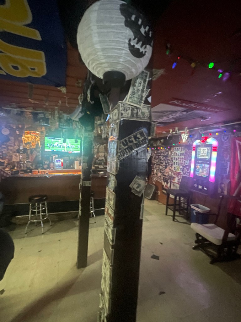 photo of interior of Ed's Place, El Sobrante