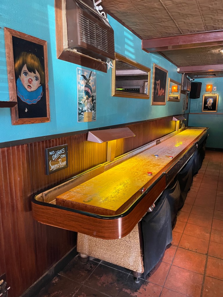 photo of shuffleboard of Hotsy Totsy Club, Albany, CA