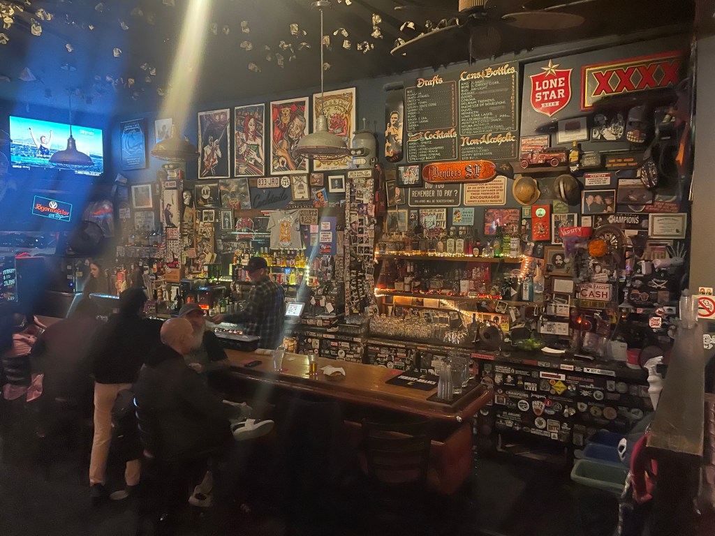 photo of the interior of Bender's Bar & Grill, SF