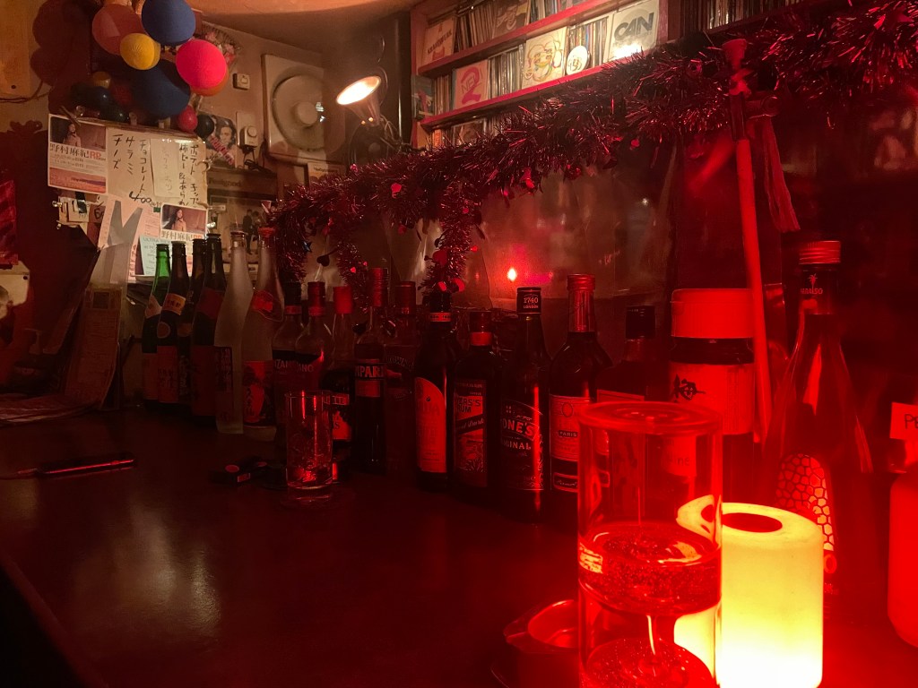 photo of interior of Galaxie 500, Kyoto, Japan