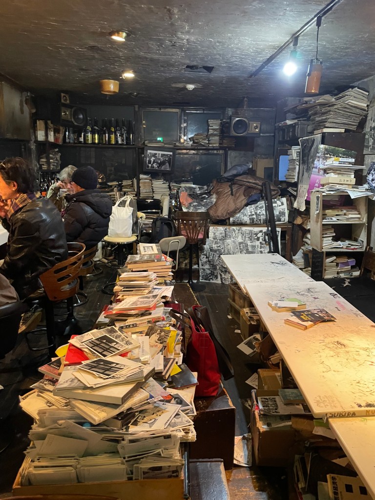 photo of interior of Hachimonjiya, Kyoto, Japan