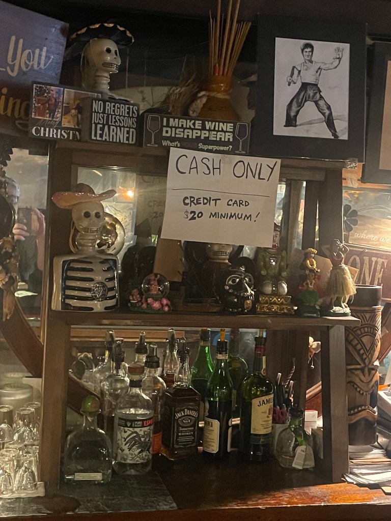 photo of the interior detail for Hawaii West, San Francisco