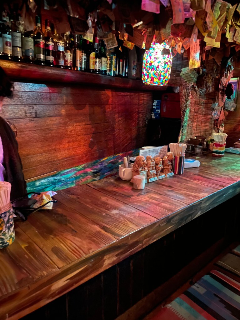 photo of bar of Ishimaru Shoten, Kyoto, Japan