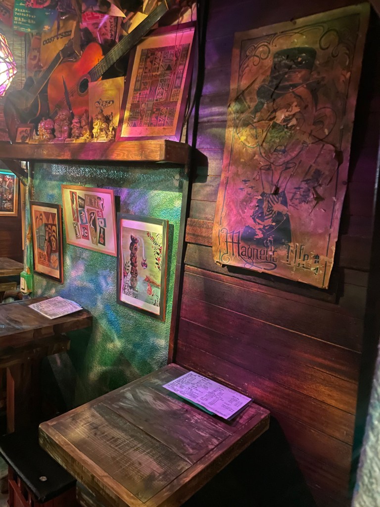 photo of interior of Ishimaru Shoten, Kyoto, Japan