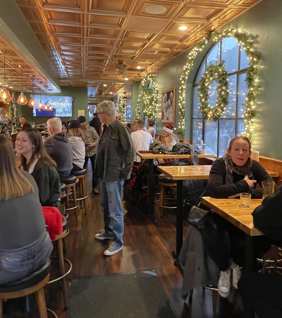 photo of interior of Karl's Beacon, San Francisco