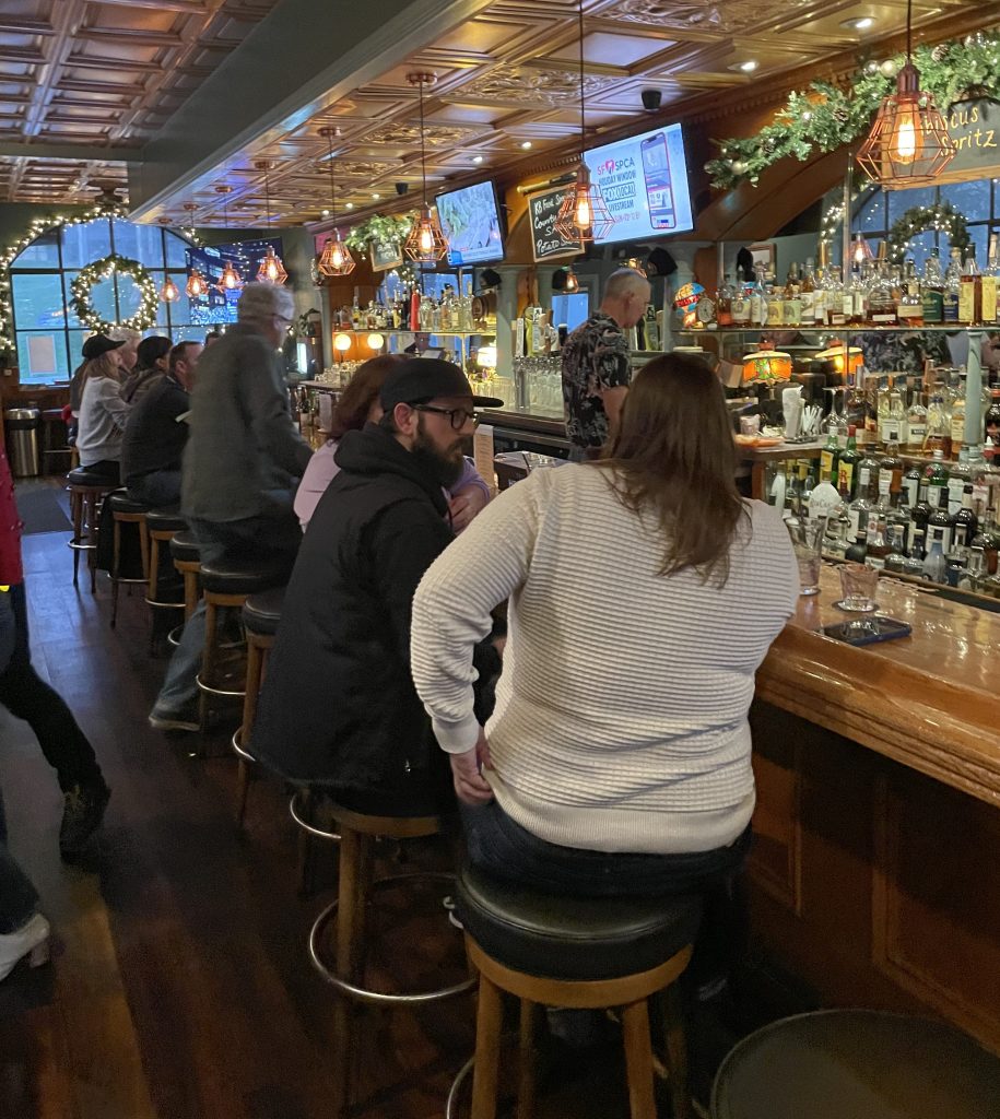 photo of interior of Karl's Beacon, San Francisco