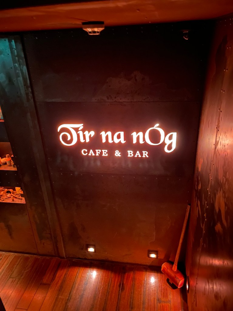 photo of Tír na nÓg sign, Tokyo, Japan