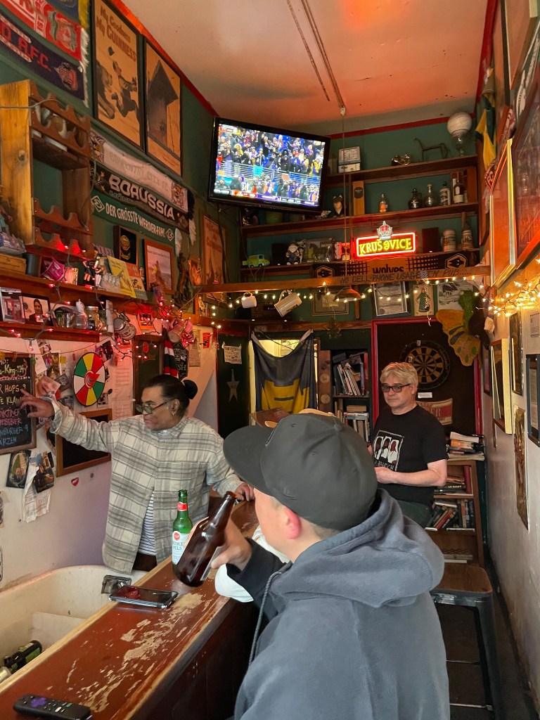 photo of interior of Black Horse London Pub, San Francisco