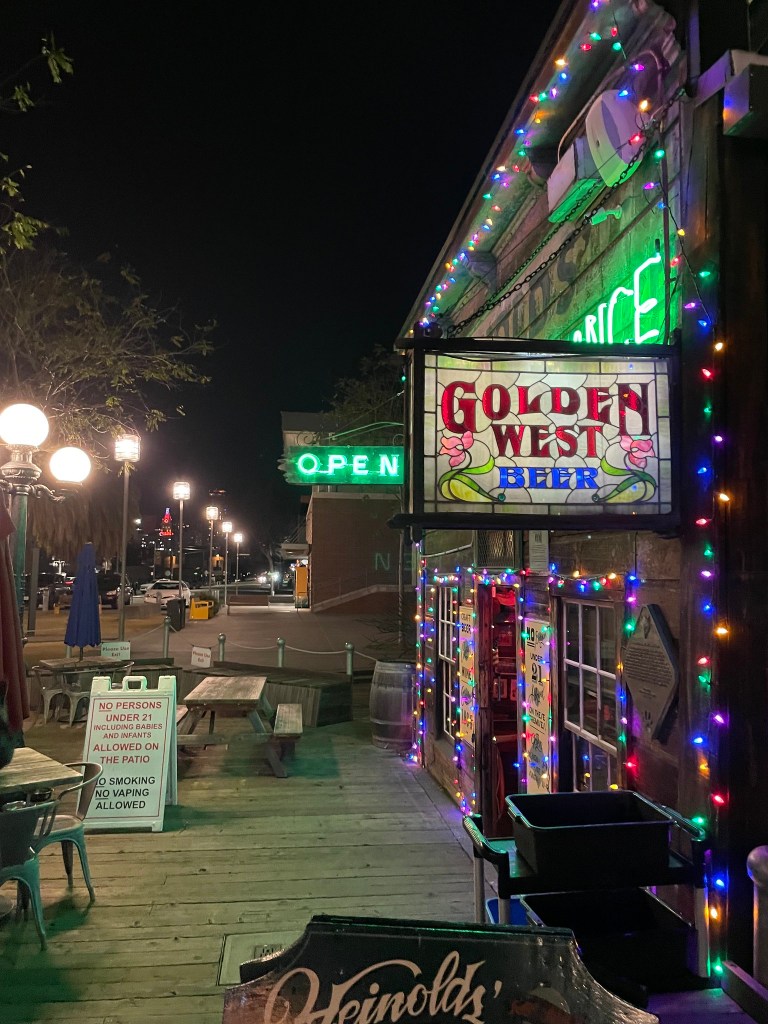 photo of exterior of Heinold's First and Last Chance Saloon, Oakland, CA
