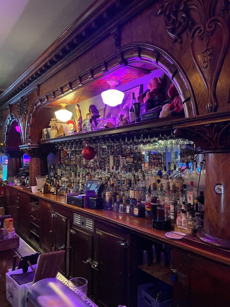 photo of interior of The Hotel Utah Saloon, San Francisco