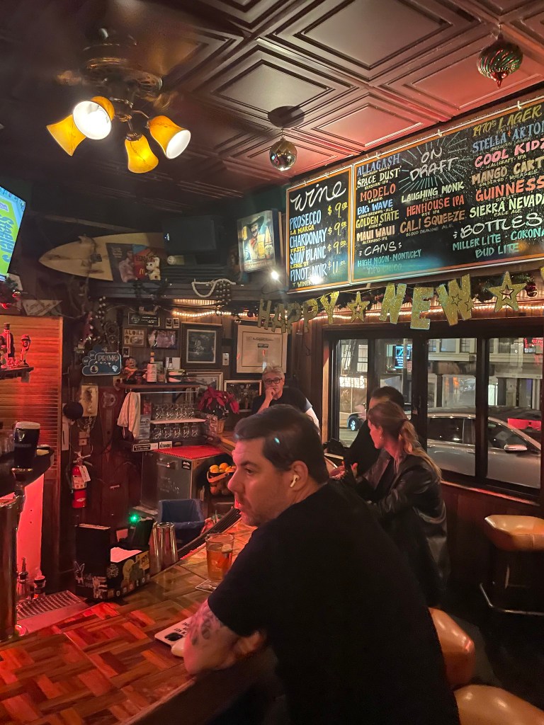 photo of interior of the Mauna Loa Club, San Francisco
