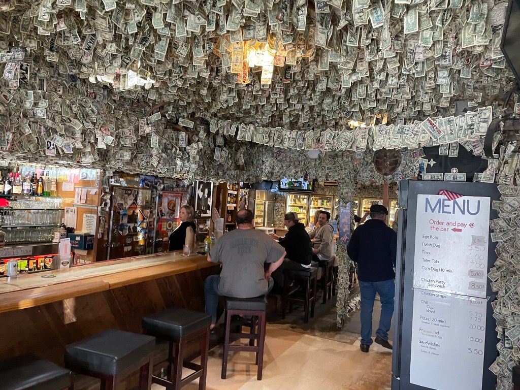 photo of interior of Turtle Rock Bar & Café, Napa, California