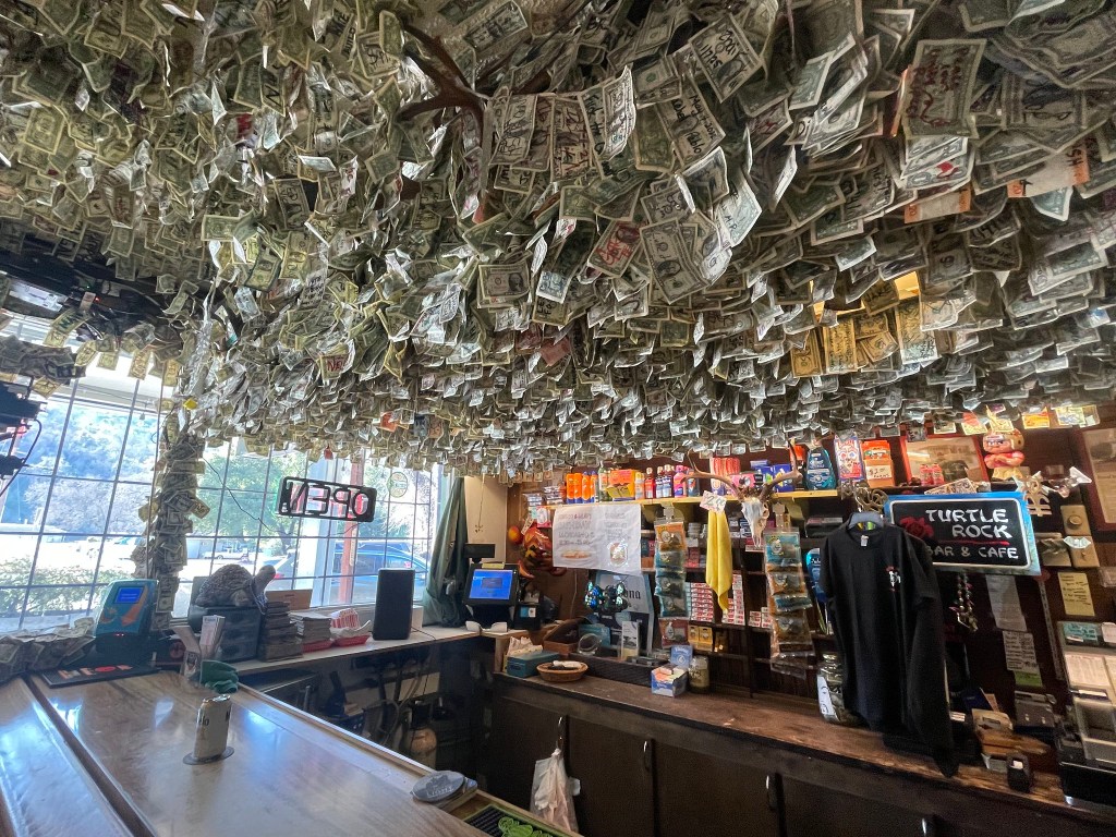 photo of interior of Turtle Rock Bar & Café, Napa, California