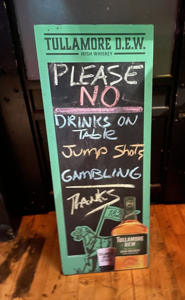 photo of the interior detail of Union Street Ale House, San Francisco