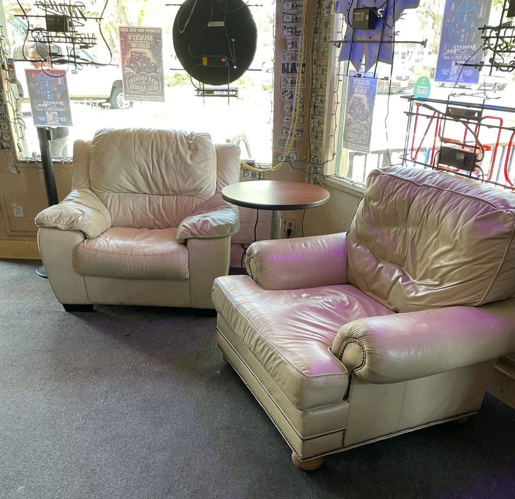 photo of interior of Spancky's Bar, Cotati, CA