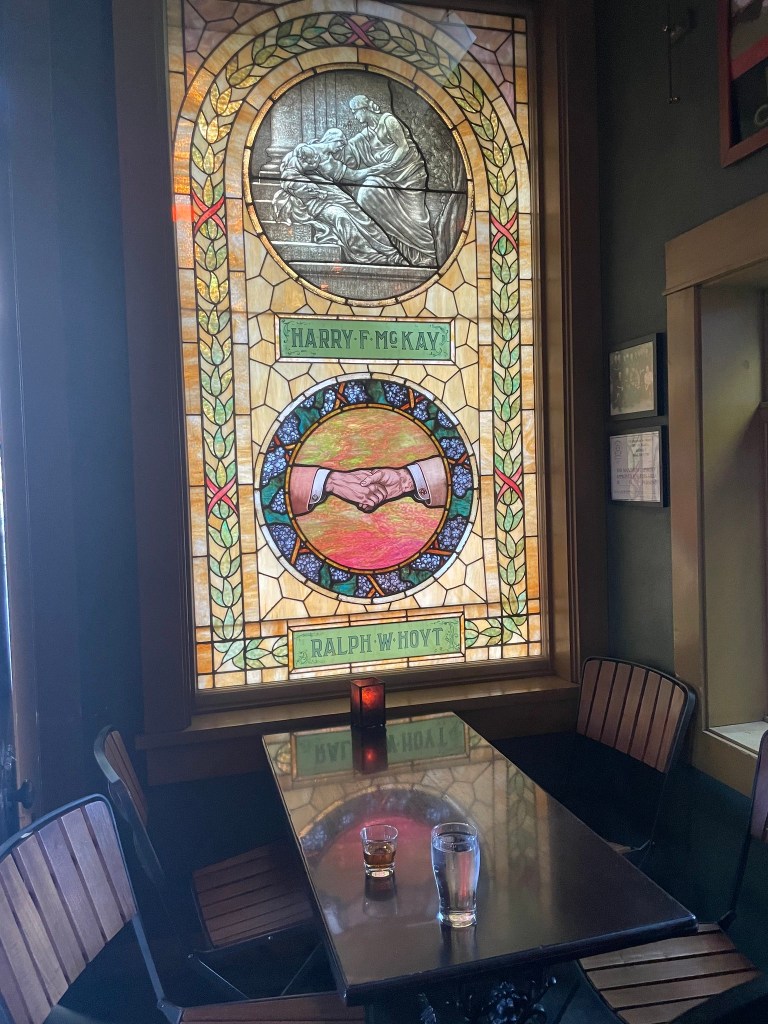 photo of interior of Hugh O'Kane's, Bend, OR