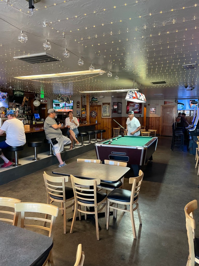 photo of interior of West Side Tavern, Bend, OR