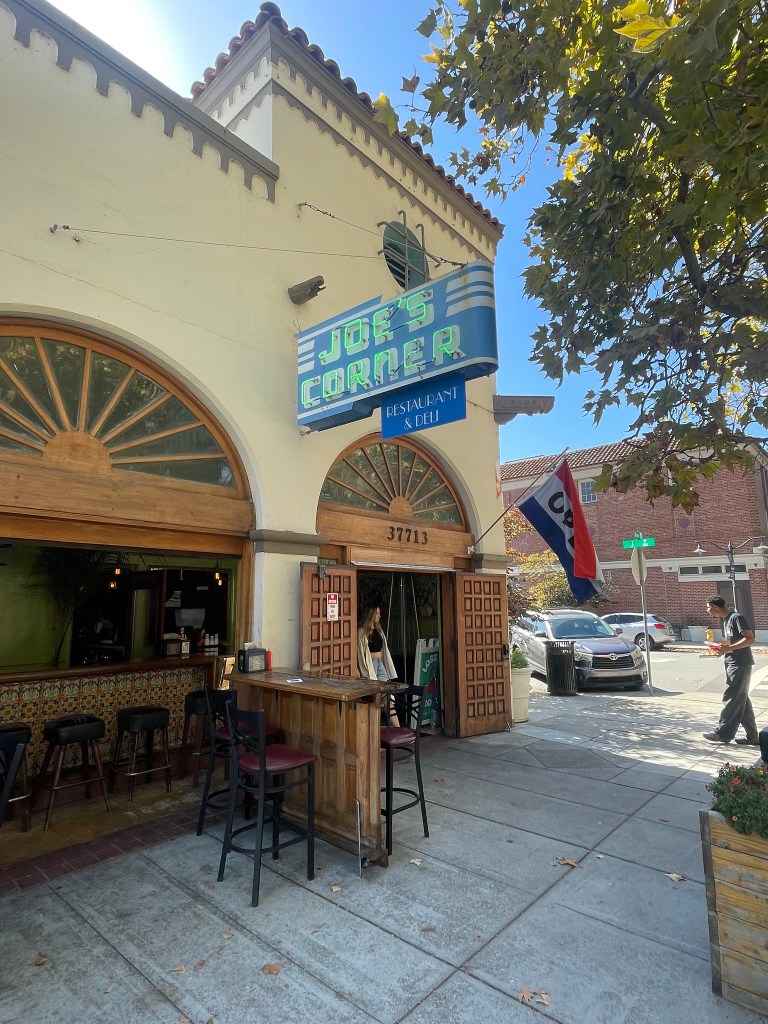 photo of exterior of Joe's Corner, Fremont, CA