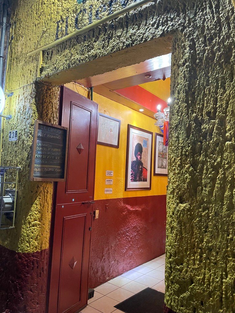 photo of doorway to El Ciervo Sport Bar Cantina, Guadalajara, Mexico