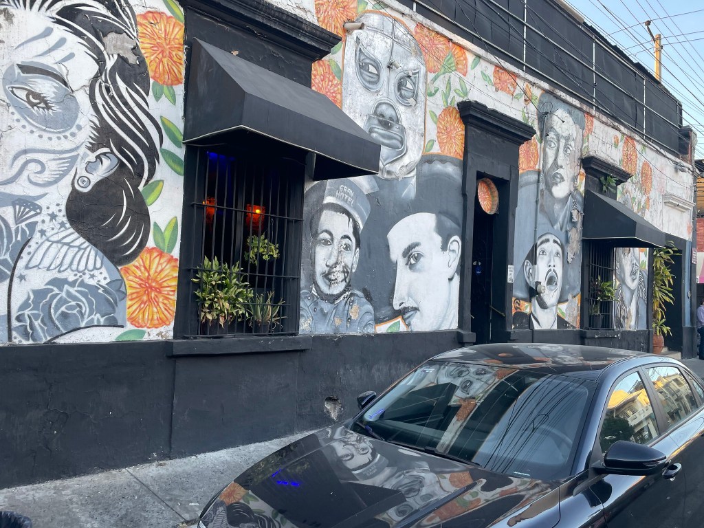 photo of exterior of Bar la catrina, Guadalajara, Mexico