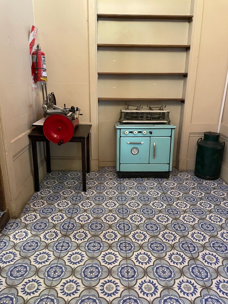 photo of interior detail of Bar El Federal, Buenos Aires, Argentina