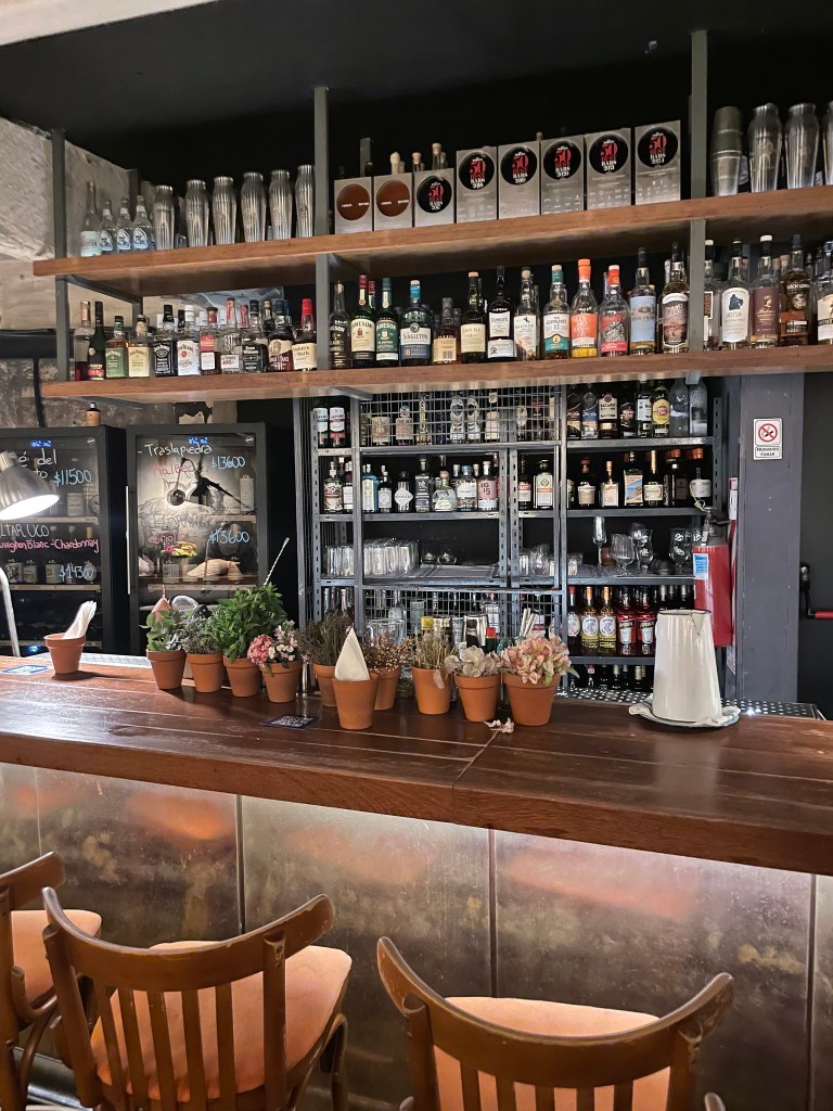 photo of interior of Floreria Atlántico, Buenos Aires, Argentina
