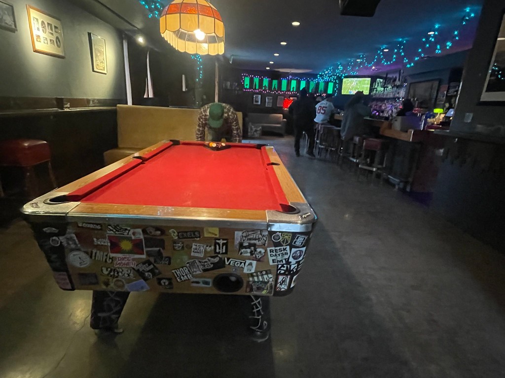 photo of interior of Missouri Lounge, Berkeley, CA