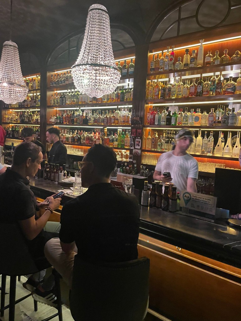 photo of interior of Presidente Bar, Buenos Aires, Argentina