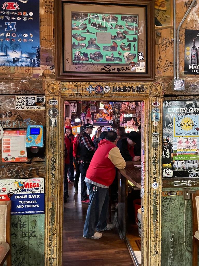 photo of interior of Thompson's Corner Saloon, Fairfield, CA