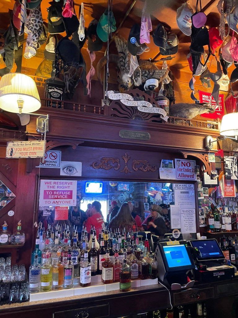 photo of interior of Thompson's Corner Saloon, Fairfield, CA