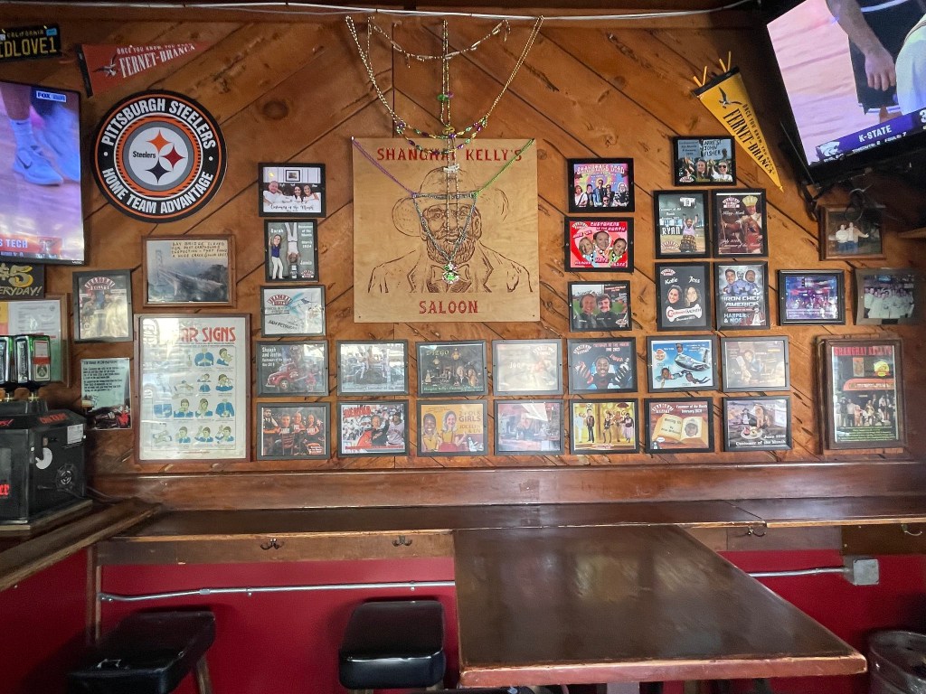 photo of interior of Shanghai Kelly's, San Francisco