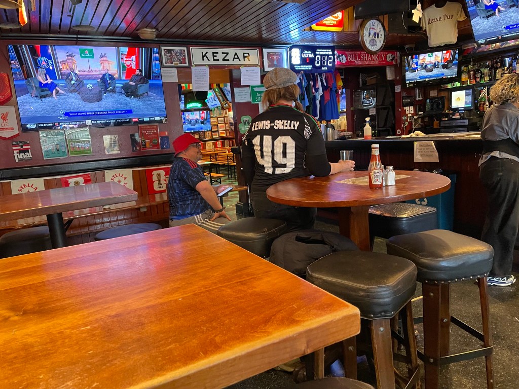 photo of interior of The Kezar Pub, San Francisco