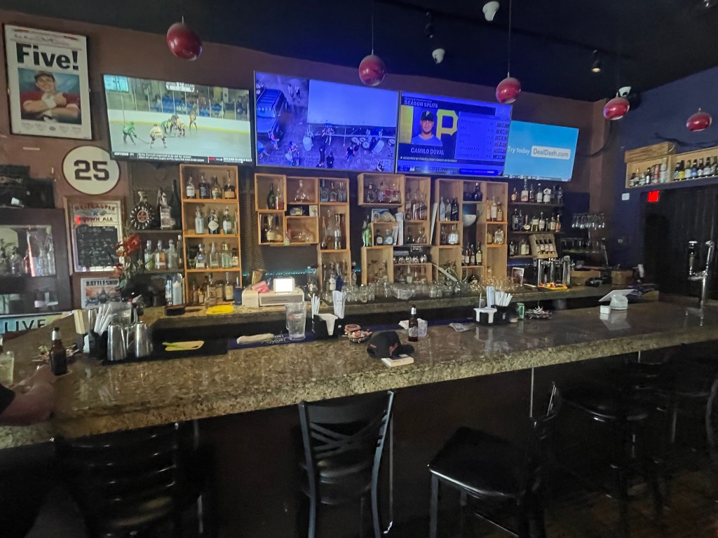 photo of the interior of 1920 bar, San Francisco
