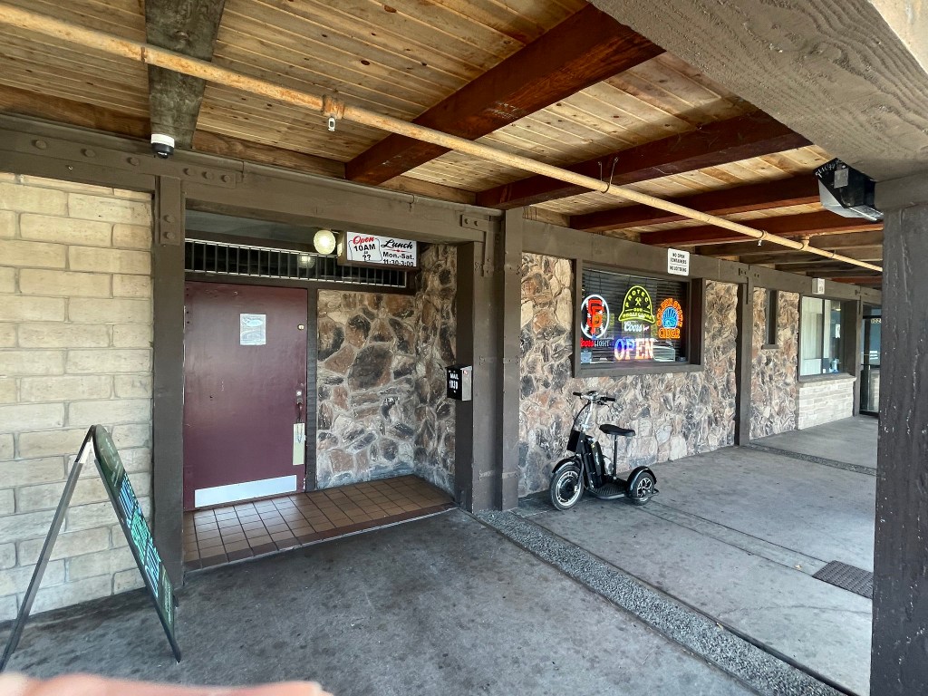 photo of the exterior of The Aquarium Bar & Restaurant, Petaluma, CA