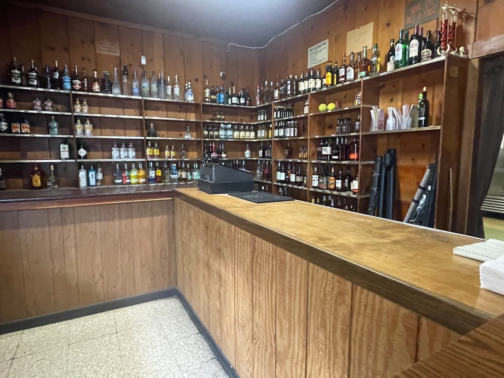 photo of the interior of The Buckhorn, Petaluma, CA
