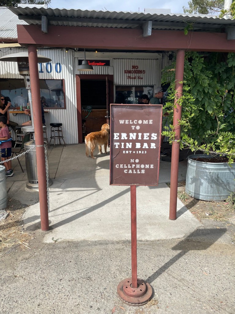 photo of the exterior of Ernie's Tin Bar, Petaluma, CA