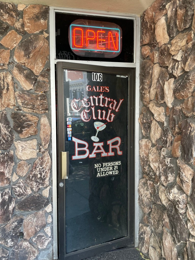 photo of door of Gale's Central Club, Petaluma, CA