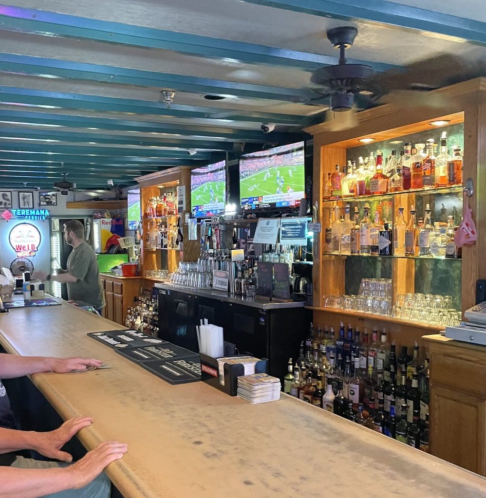 photo of the bar of The Hideaway, Petaluma, CA