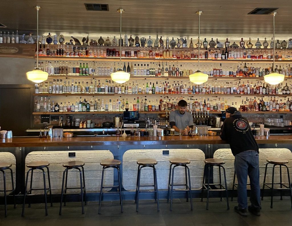 photo of interior of Mario & John's, Petaluma, CA