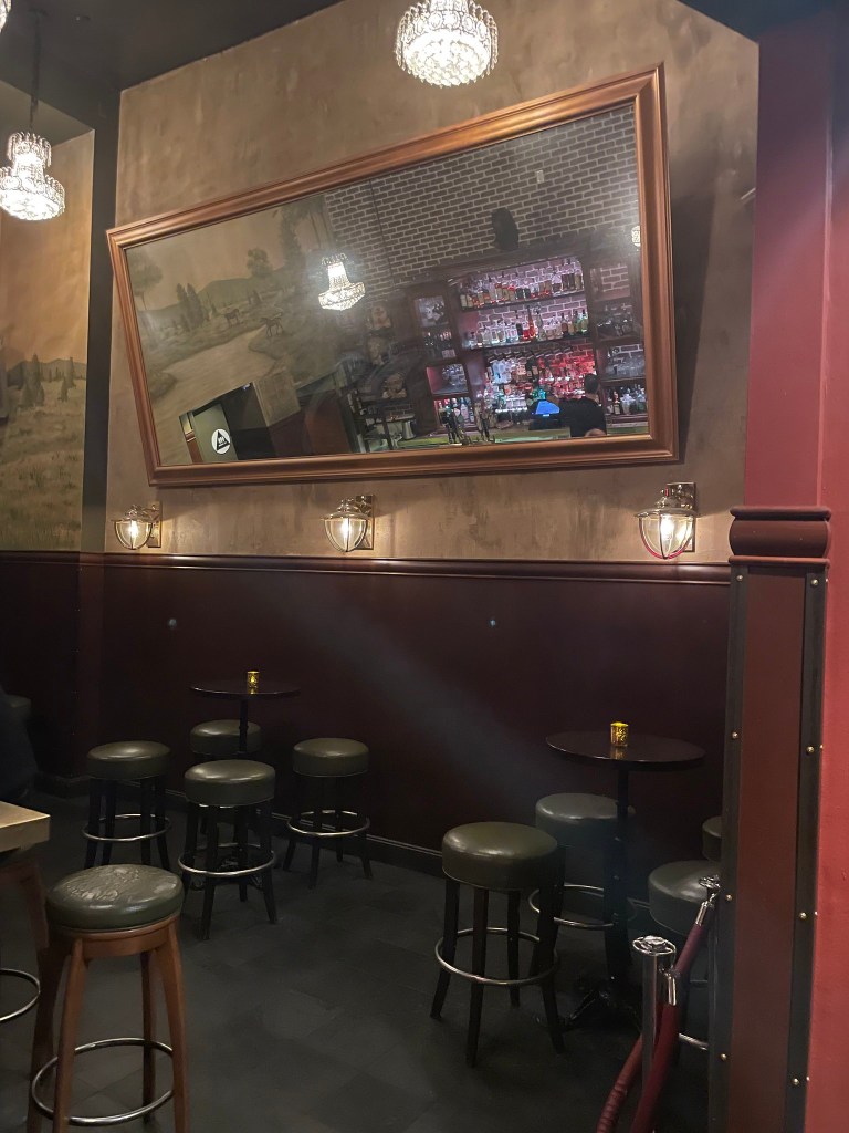 photo of interior of Iron Horse Cocktails, San Francisco