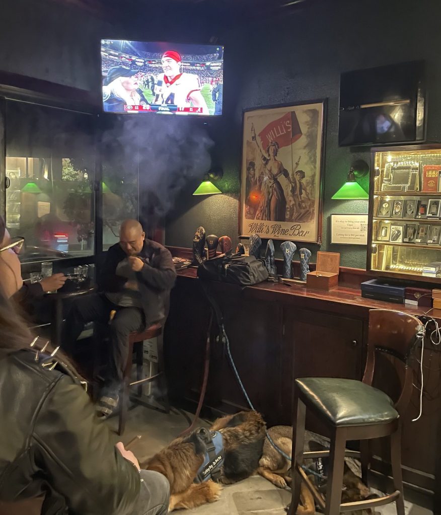 photo of interior of Occidental Cigar Club, San Francisco